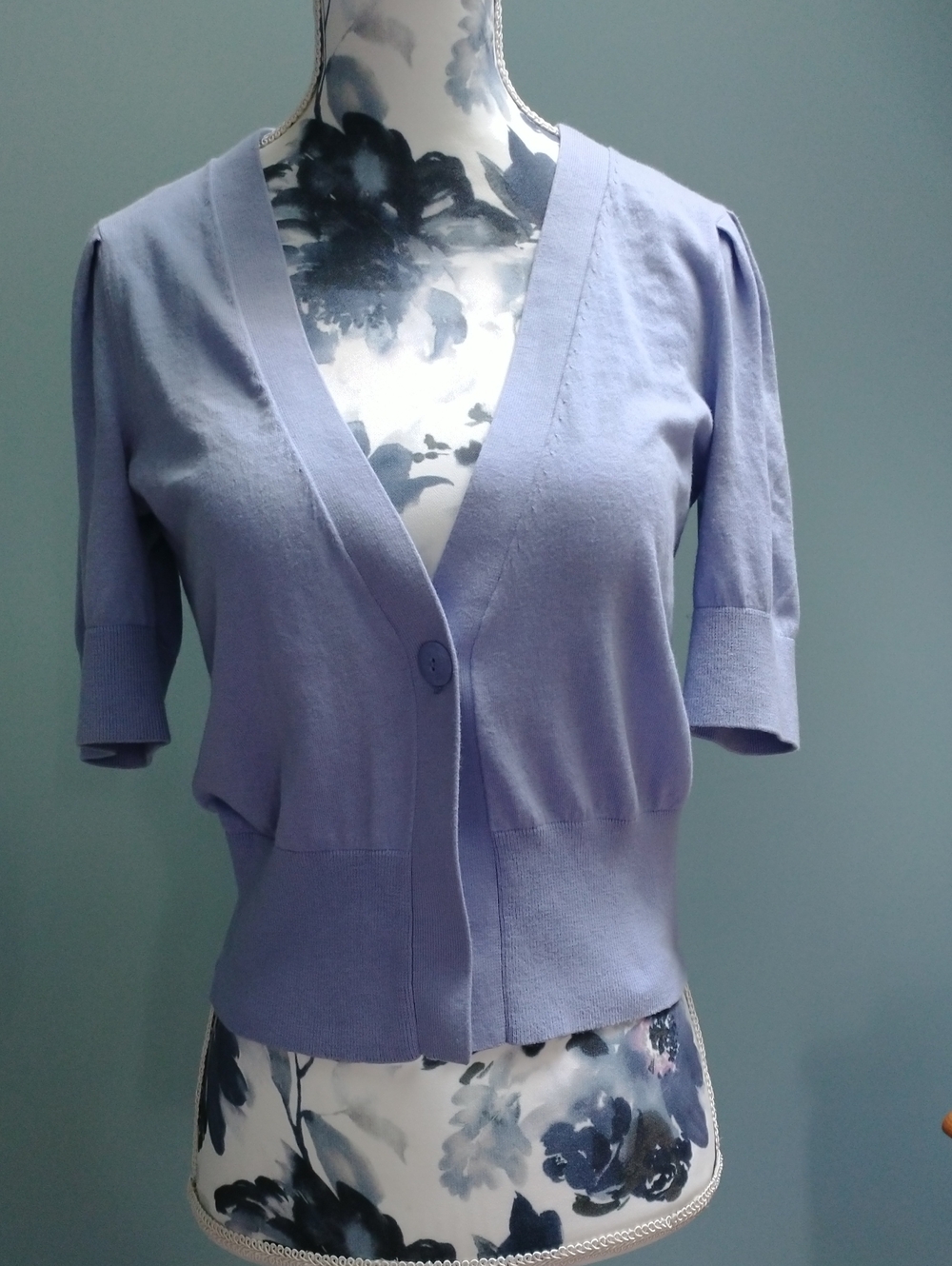 Banana Republic Periwinkle Blue Short-Sleeve V-Neck Cotton Cardigan, XS